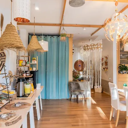 卡萨乐洛基代索勒酒店 *