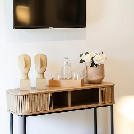 卡萨乐洛基代索勒酒店 *